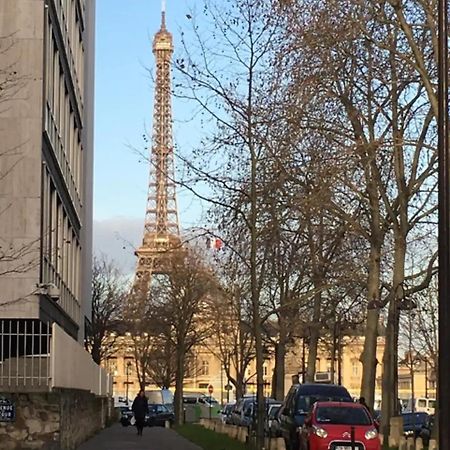 Studio Pour Deux Face A La Tour Eiffel Paříž Exteriér fotografie